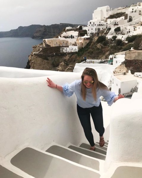 StonehillAbroad's tweet photo. Katie is literally tripping over the views in Santorini! Tag us to be featured! #stonehillabroad #Greece https://t.co/eL2o8RsT2b