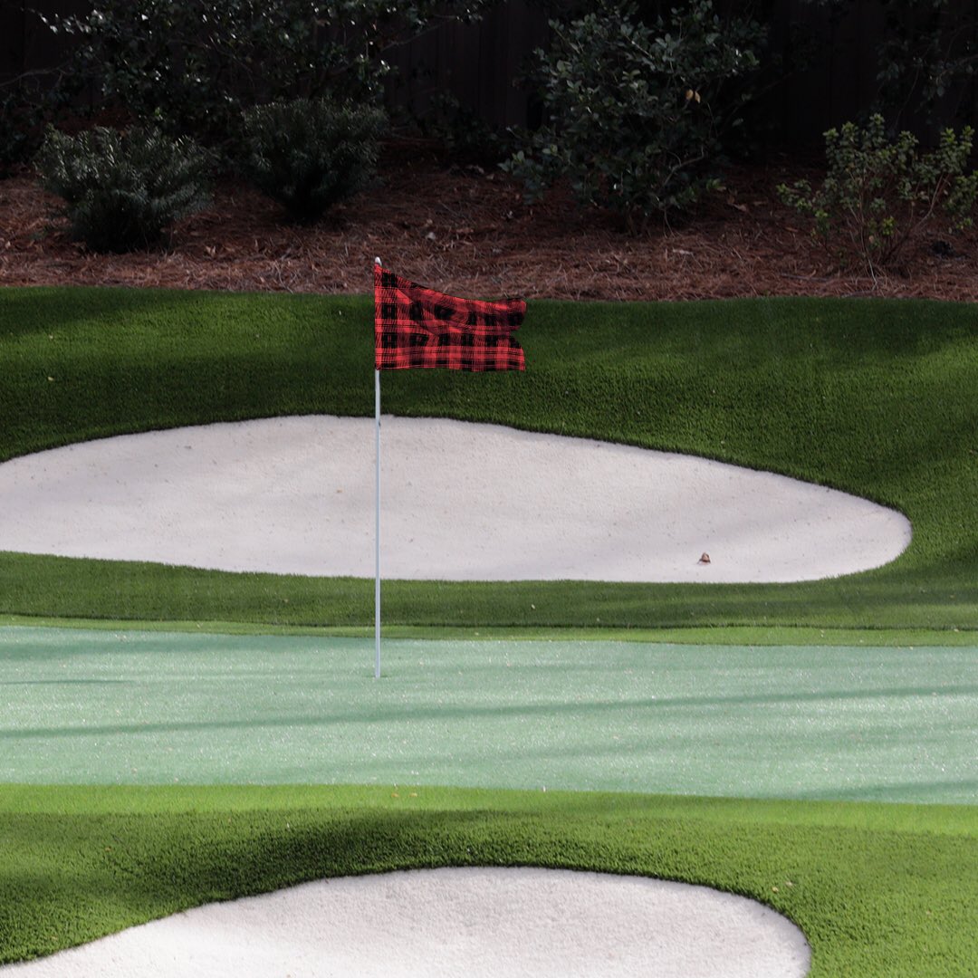 KevinHarvick's tweet photo. .@BuschBeer Guy looks like you simply aren’t up to par compared to my backyard in this challenge. #FlannelOff https://t.co/Hie4Y8GRoY