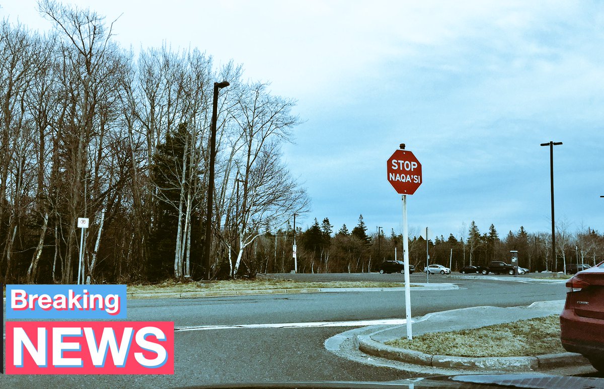 Allison_CBU's tweet photo. Tiny (but enormous in meaning) addition to the stop signs on @cbuniversity campus today! 🛑 👏🏼 #unamaki #CBU #mikmaq #firstnations #caperpride #Reconciliaction https://t.co/W6aoBJXGDk