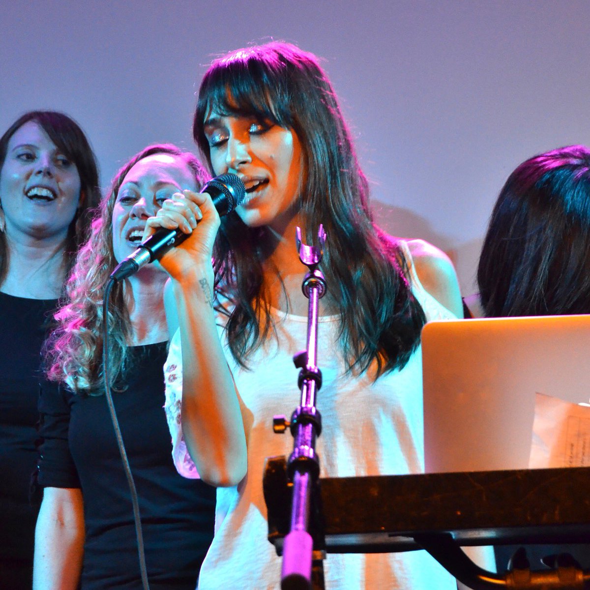 nychoirproject's tweet photo. The next #Choiroke is Friday, June 1 @lprnyc! Grab your tickets now and start practicing! https://t.co/fde1WzqyoX #karaoke #choir https://t.co/gHiFsxUCdC