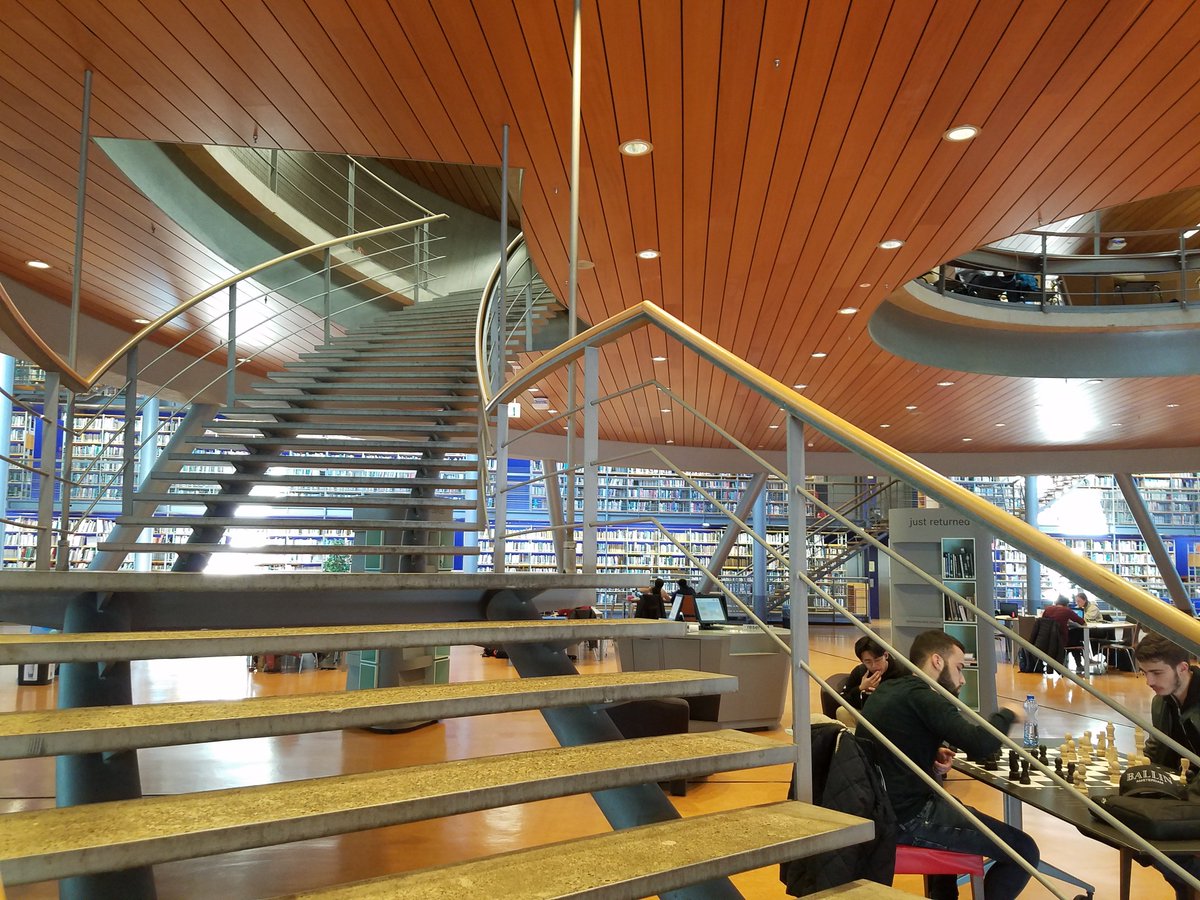 ARWalz's tweet image. Wow! Look at the library at @tudelft ! #OEGlobal18 #libraryarchitecture