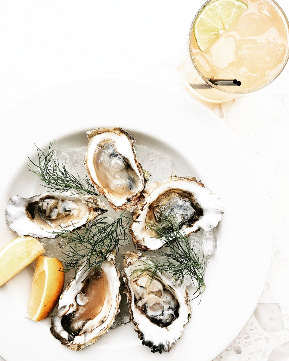 TheOriginalPDX's tweet photo. Margarita &amp; Raw Oysters on the half shell ar the OG is the best thing you can do in this gorgeous weather #ogpdx https://t.co/7K3IxciGdc