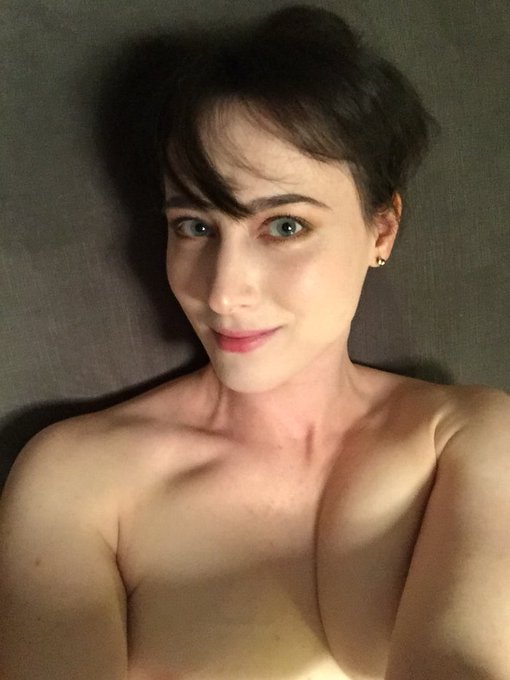 About last night... ;) https://t.co/YivgJj3tUd