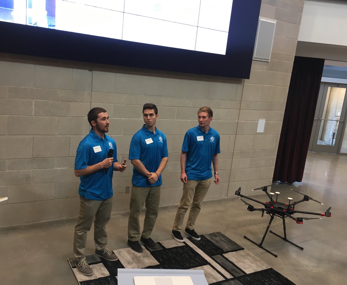 Andrew Ashur ‘19, David Danielson ‘19 and Adrien Mayans ‘19, along with their fully functional drone prototype, pitch Lucid LLC, a drone powered pressure washing technology to safely, efficiently, and cost-effectively clean skyscrapers.