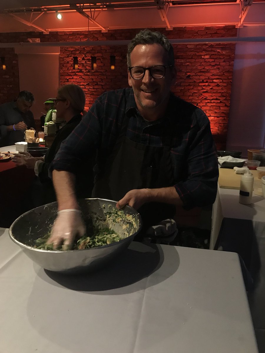 FoodRescueFFLD's tweet photo. Our specialty cocktail hour with chef @BillTaibe of Kawa Ni is just beginning. We’ll see you here soon! https://t.co/VR6tS31TyM