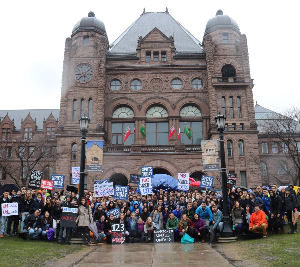 The rain could not stop us from having our voices heard! We are calling ALL parties to commit to LONG TERM solutions to the unmatched Ontario medical students crisis. 

<a href="/fordnation/">Doug Ford</a> <a href="/Kathleen_Wynne/">Kathleen Wynne</a> <a href="/AndreaHorwath/">Andrea Horwath</a> <a href="/GilaMartow/">Gila Martow</a> <a href="/NickelBelt/">France Gélinas</a> <a href="/JohnFraserMPP/">John Fraser MPP</a> <a href="/Spots4Docs/">Spots4Docs</a> 

#Spots4Docs