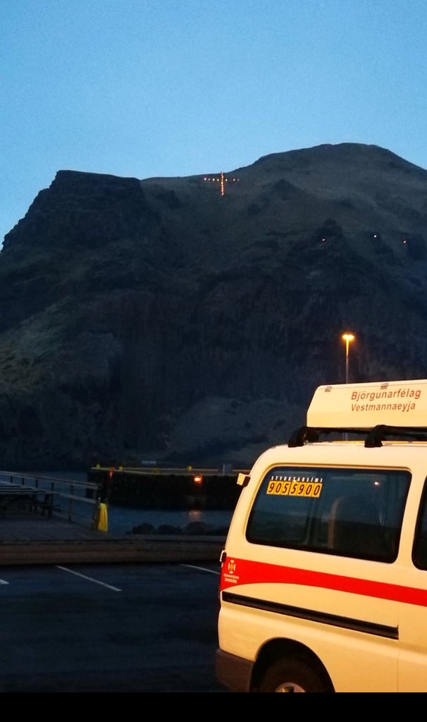 Þetta dásamlega samfélag stendur alltaf saman þegar eitthvað bjátar á. Þess vegna verð ég Eyjamaður til enda dags!