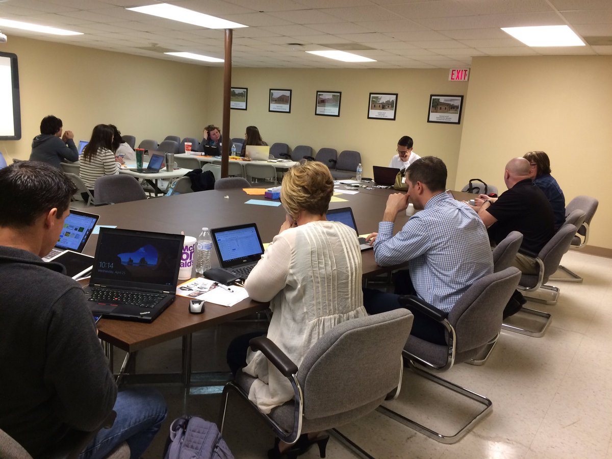 dallasinlincoln's tweet photo. Instructional Coaches' Roundtable hosted by Lincoln ESD 27 #ICICRT https://t.co/5pixS2sONA