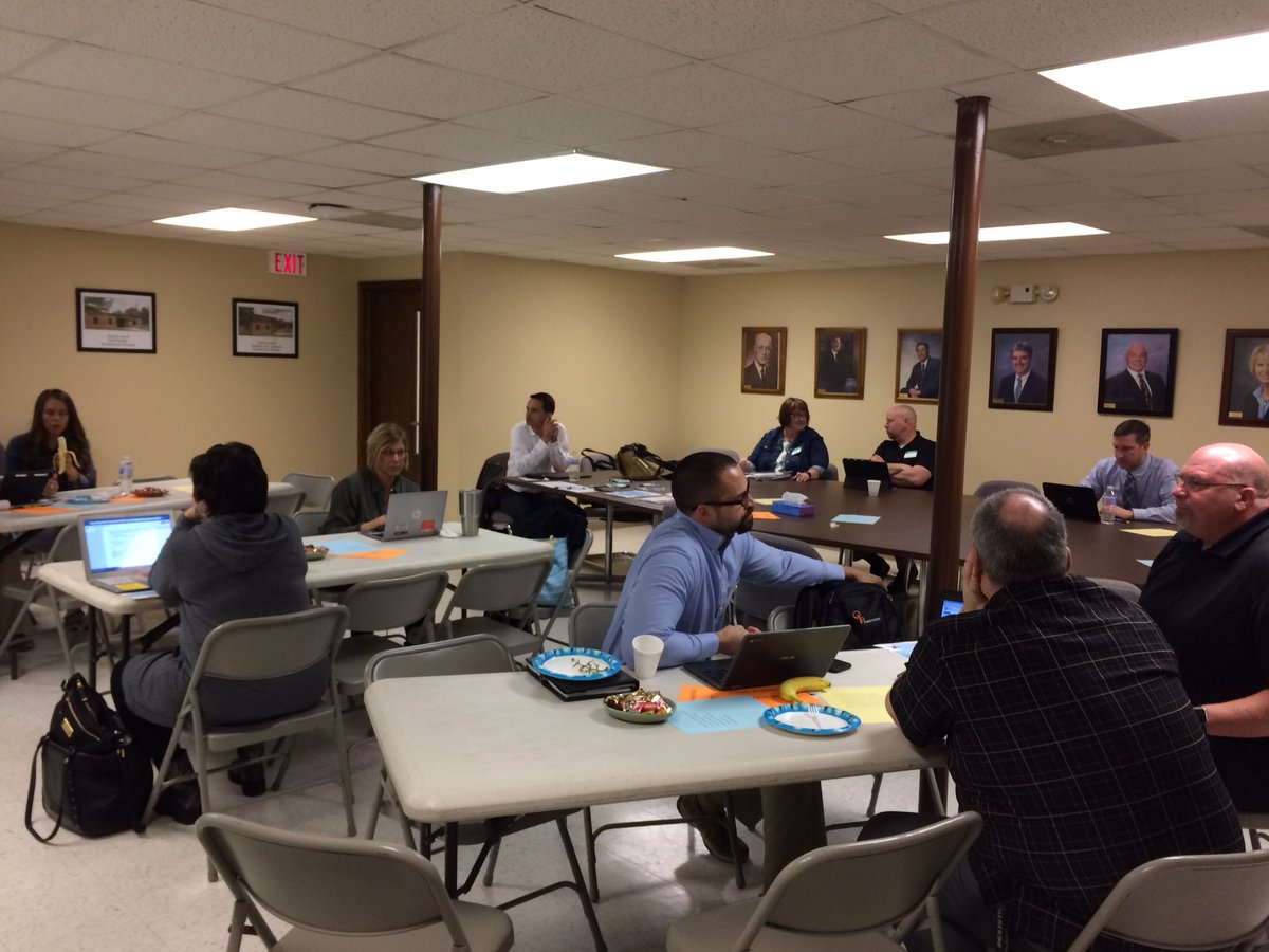 dallasinlincoln's tweet photo. Instructional Coaches' Roundtable hosted by Lincoln ESD 27 #ICICRT https://t.co/5pixS2sONA