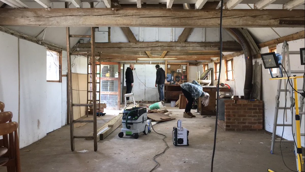 designandmaking's tweet photo. Lots of thinking and lots of doing over the last few weeks because we have a new workshop! #newspaces can't wait to get started on our upcoming projects... get in touch soon if you want to get something exciting started. #newnewnew https://t.co/KvEWH4HdnQ