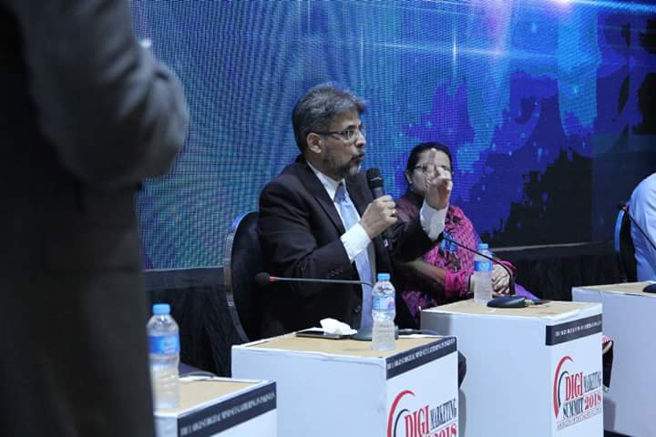 MSNofficials's tweet photo. Day 1
The "CEO Talks" on the topic "Digital Media Future Growth". Panelist were:
Mr @AzharRizvi
Ms. @arifnoorjehan
Mr. @frazahmed
Mr. Mohsin Abbas
Mr. Tanveer Shah Khan
Mr. @kanwalmasroorb Founder @TECHOfficialPK
Moderated by: @HAhmed25

#DigiMarkSummit2k18 https://t.co/1z76uGE3eM