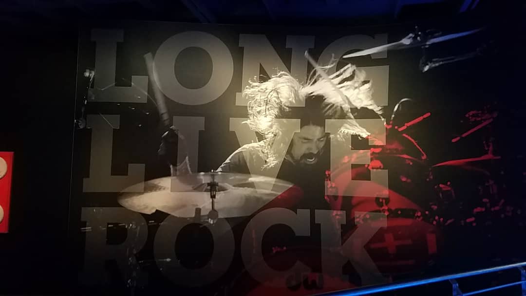 TravelerStadium's tweet photo. Wandering around the HOF and learning more about music #mystadiumtravels #music #halloffametour #Cleveland #Ohio #rockandrollhalloffame #History #MusicHistory #RockAndRoll #longliverock #hof #RockON #TheLand #clevelandrocks #ctown #CLE #thecleve #rockhall #exploring #travel #art https://t.co/7zr40I3OKy