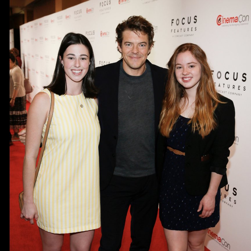 IthacaCollege's tweet image. First-year IC students Clara Montague and Eva Kirie are the 2018 grand prize winners of the Coca-Cola Regal Films Competition! Their 35-second film “The Library” will be shown exclusively at Regal theatres across the country starting in May this summer. prnewswire.com/news-releases/…