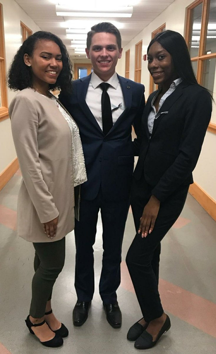 ODKongratulations and welcome to the 17 newly initiated members of the Alpha Theta Circle of Omicron Delta Kappa!