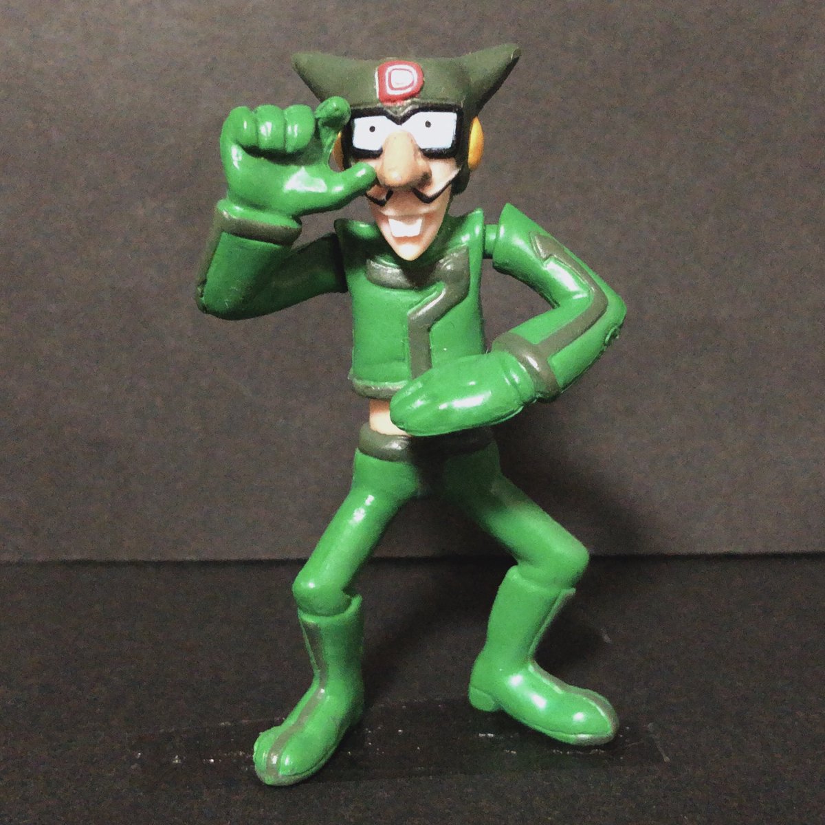 野見山ともたか 声もいい男 研修講師 Di Twitter おはようございます 今日は ヤッターマン より ボヤッキー ドロンボー一味のメカ設計開発 作戦担当 ボヤッキーのガシャポンフィギュアです フルネームはブツクサ ボヤッキー 福島県会津若松市の出身で