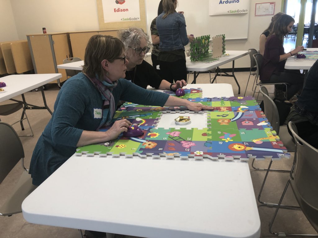 SaskCode's tweet image. A great full day of PD, learning about coding and computational thinking. Best part-connecting and networking with teachers from different school divisions and grades, with the same goal of engaging and challenging their students. #saskcode #robotics #STEAM #STEM @saskatooniec