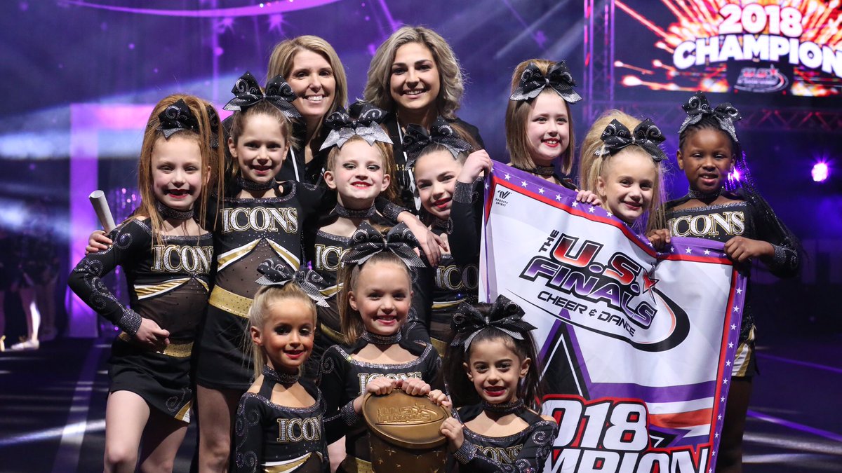 theusfinals's tweet photo. Happy #WinnerWednesday! It’s time to find out which teams will be advancing to #ChampionsChallenge from Omaha &amp; Chicago! 🤩🙌🏻🤩 
Click here to see the list! https://t.co/ZzR1BAtyDg https://t.co/yO6By6Glik
