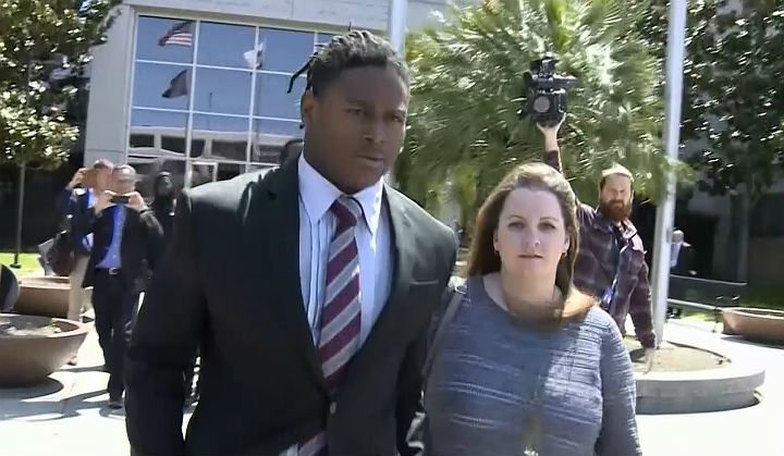 KPIXtv's tweet image. UPDATE Former girlfriend of @49er #ReubenFoster recants domestic abuse claims cbsloc.al/2HtEQVu