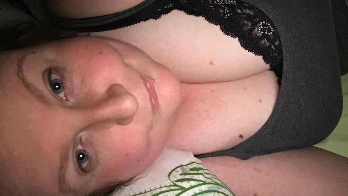 TandA_pics's tweet photo. From anon: just a chick I'm getting close to banging. RT to see them nips #exgf #exgfpic #exgfrevenge #submittedpic #bigtits #exgfexposed #boobs #titties #submityourex #exgfexposed https://t.co/8slTW4kWMz