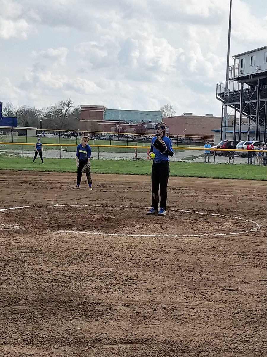brownshane3's tweet photo. @mmontad Lady Warrior Softball went the distance tonight against Wyoming but our 7th inning rally came up a bit short losing 3-7. Looking forward to our battle tomorrow at Madeira.  Go Warriors! https://t.co/unlqbpi1Wb