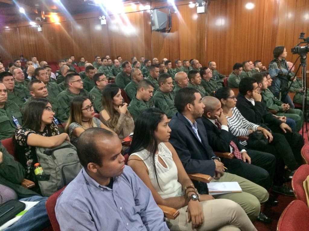 ieseofanb's tweet photo. El Constituyentista Francisco Ameliach dicta conferencia sobre: Elite de Poder, Participación Política “Guerra Total en Tiempos de la Globalización” contra Venezuela  en el IESEOFANB. @Filosoguerra https://t.co/74fXbMZ6NY