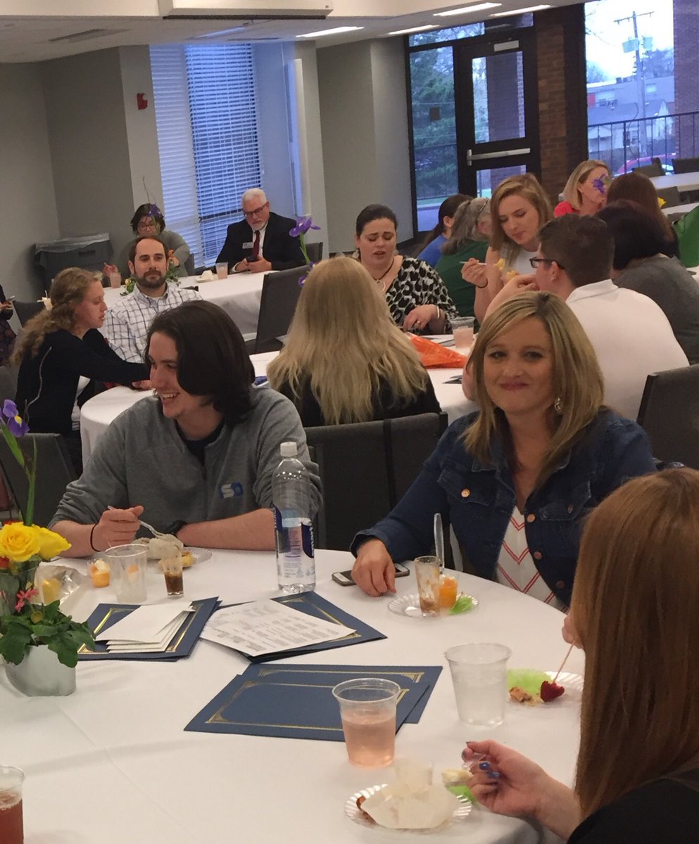 CoxVHSci's tweet photo. Wonderful reception by #ISDstrong #PathEd2 senior students honoring mentor &amp; inspirational teachers tonight! @denegaard @ISDAcademies @ISDSchools #VHfalcons https://t.co/Pdgo3LM0lw