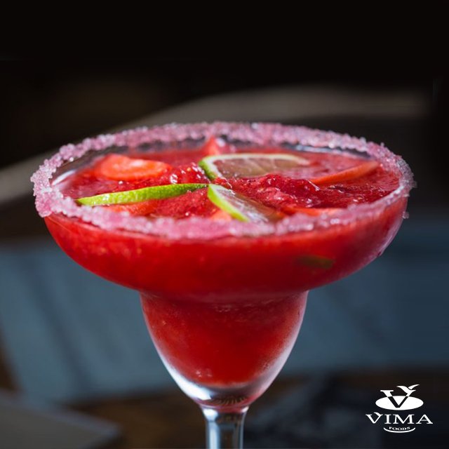 vimafoods's tweet photo. Unas margaritas de fresas serán la sensación de la noche!! Busca las fresas congeladas #VimaFoods y mezcla con Tequila, Triple Sec, jugo de limón y hielo. Decora las copas con azúcar o sal. https://t.co/SUGx02BIgE