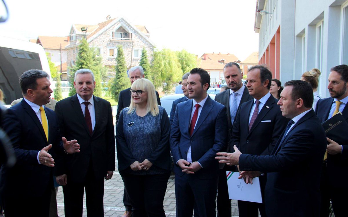 carloromeo70's tweet photo. Schools rehabilitation & construction of physical education facilities w/ #WesternBalkansInvestmentFramework & #CouncilofEuropeDevelopmentBank funds. Visit of "Naum Naumovski Borche" & "25May" schools in @opstinagazibaba. Investing in education is crucial.
🇮🇹 one of main Donors https://t.co/8bniqIcJIh