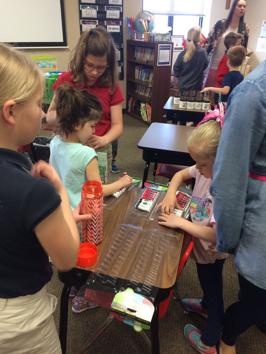 stacianderson_s's tweet photo. Having our rosaries blessed before packing up our NC Prayer Care kits for cancer patients at FRHS and @YPcontest #doinghiswork #norfolkcatholic #prayingforyou #timetreasuretalents https://t.co/LeDfa9mZ6N