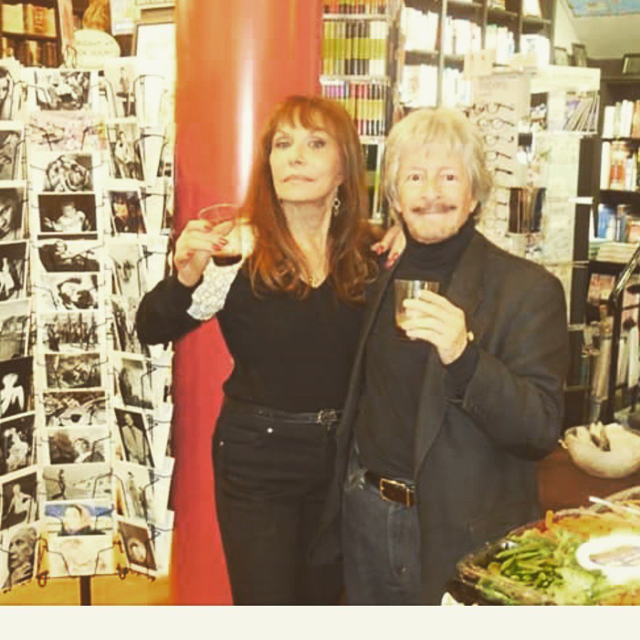 OneBrooks's tweet image. With my good friend Tanya Lemani George who is the model &amp;amp; inspiration for #LadySherlock #SherlockNovel #leadinglady #Sherlockians #femalelead #booksigning #mysterynovel #femalesherlock