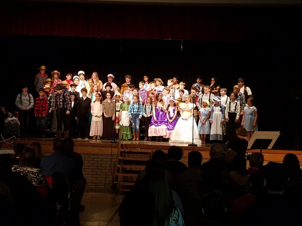PARKWDprincipal's tweet photo. 5th Grade Musical https://t.co/e6dp9QdBRj
