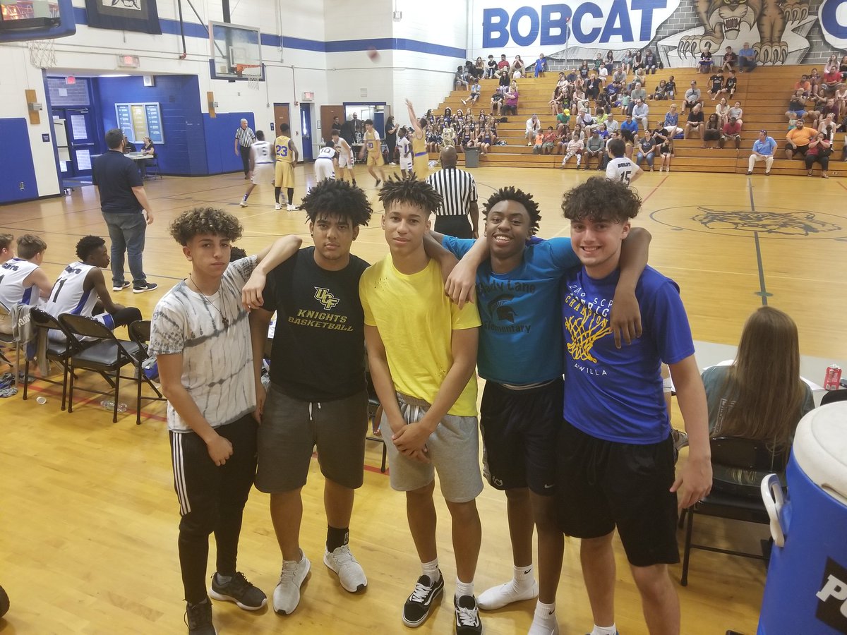 LH Boys Basketball tweet media