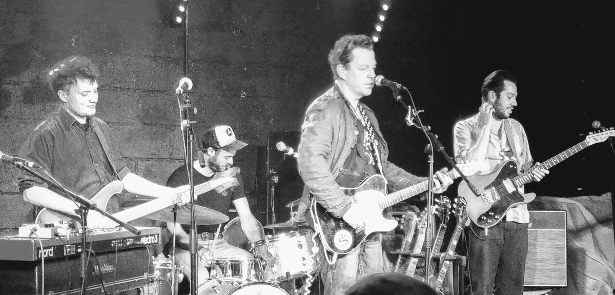 Great show by <a href="/IanSiegal/">Ian Siegal</a> tonight - Blues as it should be - great musicianship aligned with social commentary - kudos - thanks <a href="/FruitSpaceHull/">Fruit</a> for platforming every genre of music!