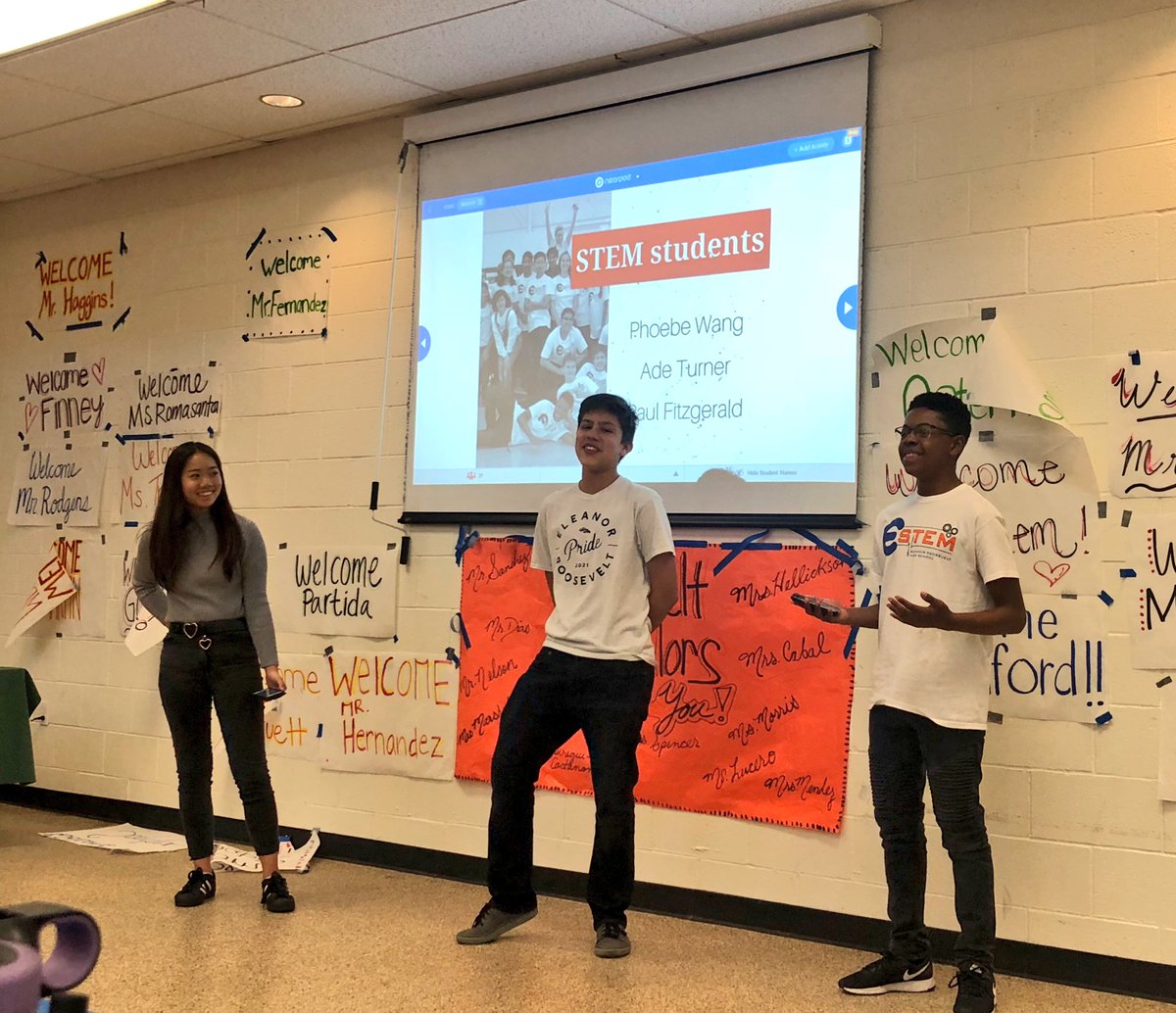 eSTEMacademy's tweet photo. #CNUSD counselors visited #ERHS today and our #ERHSSTEM students welcomed them as they toured the campus. A few students got to share their experiences in #STEM as #Counselor Ms. Cabal gave an overview of the program. https://t.co/5JogGCnqVS