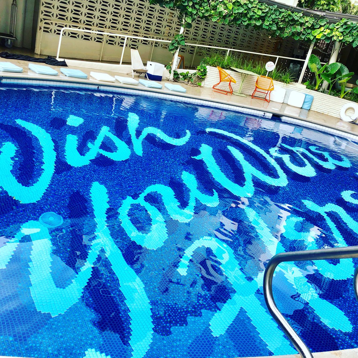 ハワイのプール