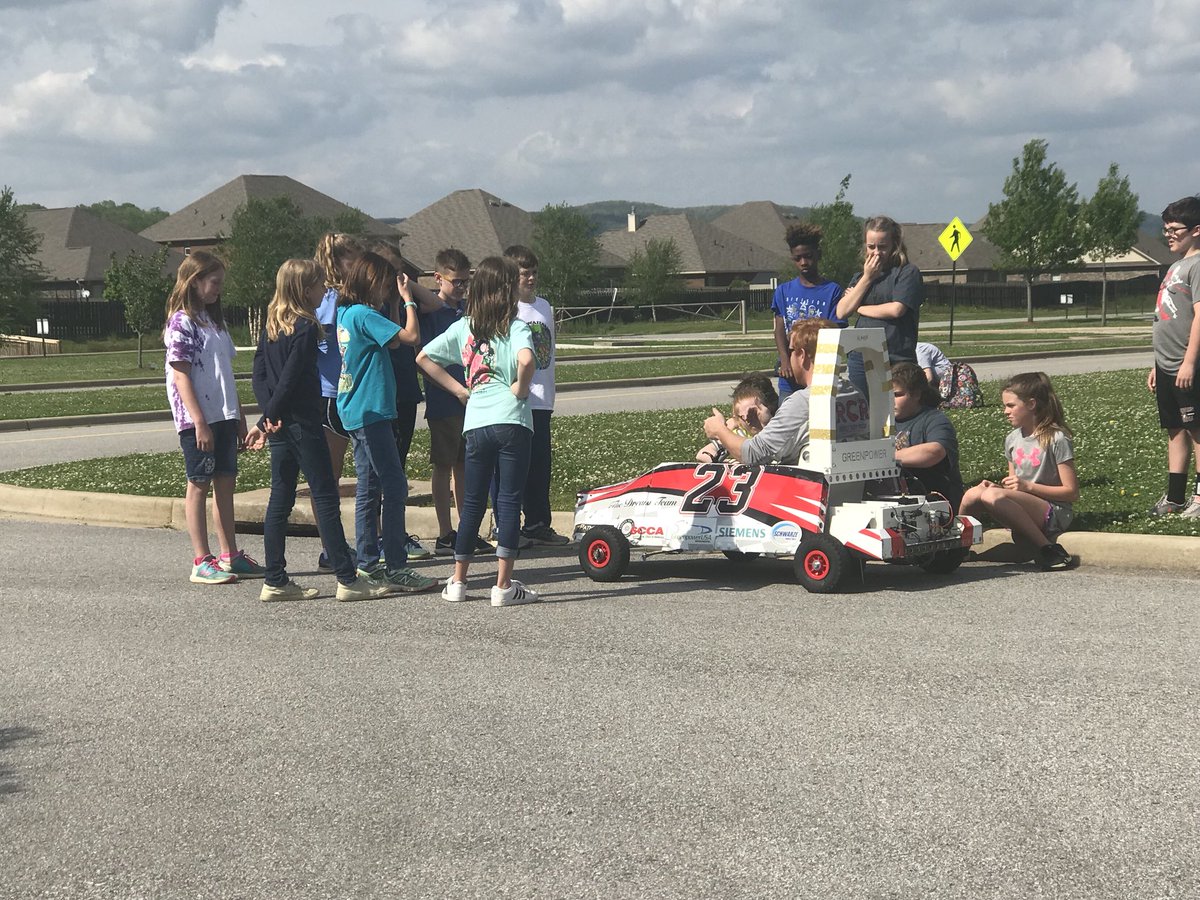 GSES_DREAMteam's tweet photo. Thanks @HCSGP_Sparks for talking with us today and making sure we are ready for the #2018GoblinCup 🏆 
We appreciate you and all that you do for us, @Greenpower_USA, @HSVk12, and everyone else! You are the BEST! https://t.co/DcCsEN0IIF