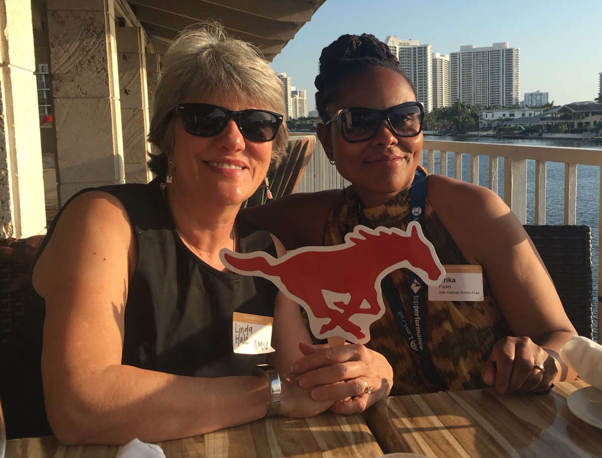 SMULawOCS's tweet photo. Excited to be in Hollywood, FL w/ @NALPorg learning new ideas and seeing colleagues. Plus @SMUβs #flatperuna had to tag along! #nalp2018 https://t.co/s2vyojcZSs