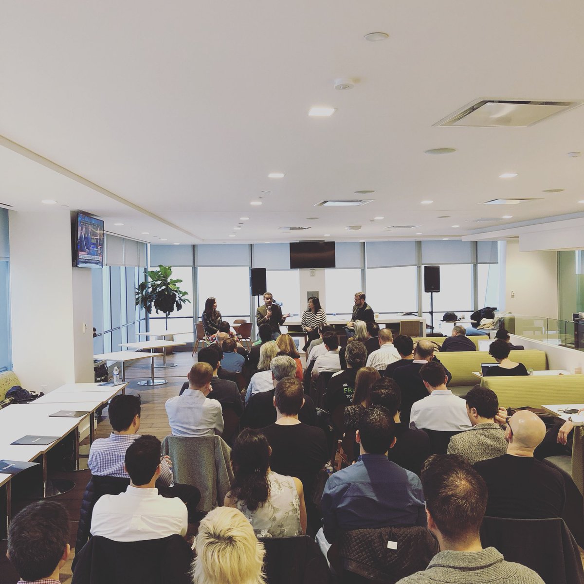 Full house for the first public FLOW event! Thank you to <a href="/tomserres/">Tom Serres</a> for moderating and: <a href="/BWarburg/">Bettina Warburg</a>, <a href="/fauads/">Fauad Shariff</a> and Tongtong for being a part of this awesome panel!