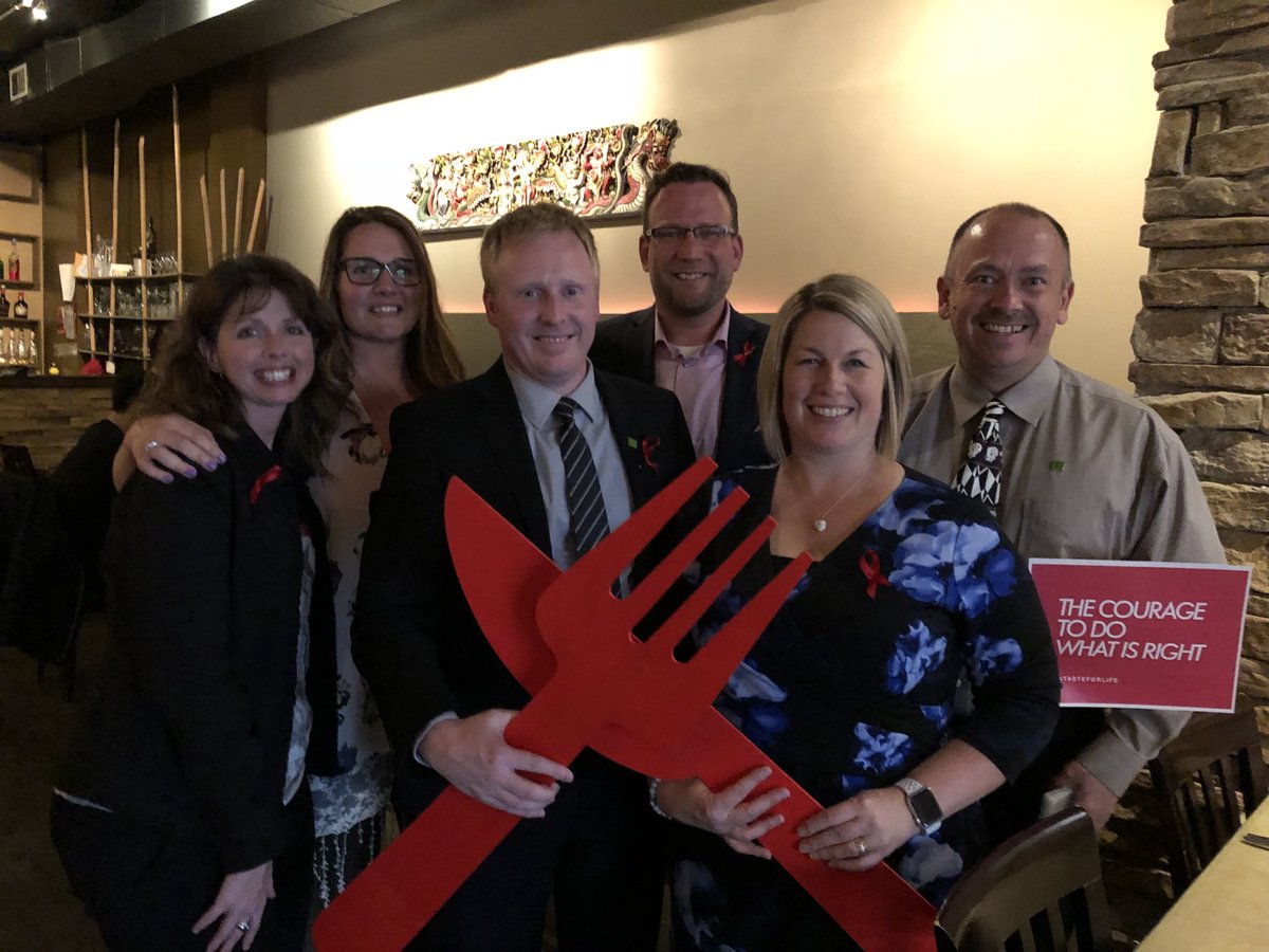 HLitt00's tweet photo. @thaifoon supporting #atasteforlife life @wattsk21 @JoeMCanada @vowles28 @cher26bear #dcRocks  @TD_Canada @nickburrell7 https://t.co/AW7Cn8RB5r