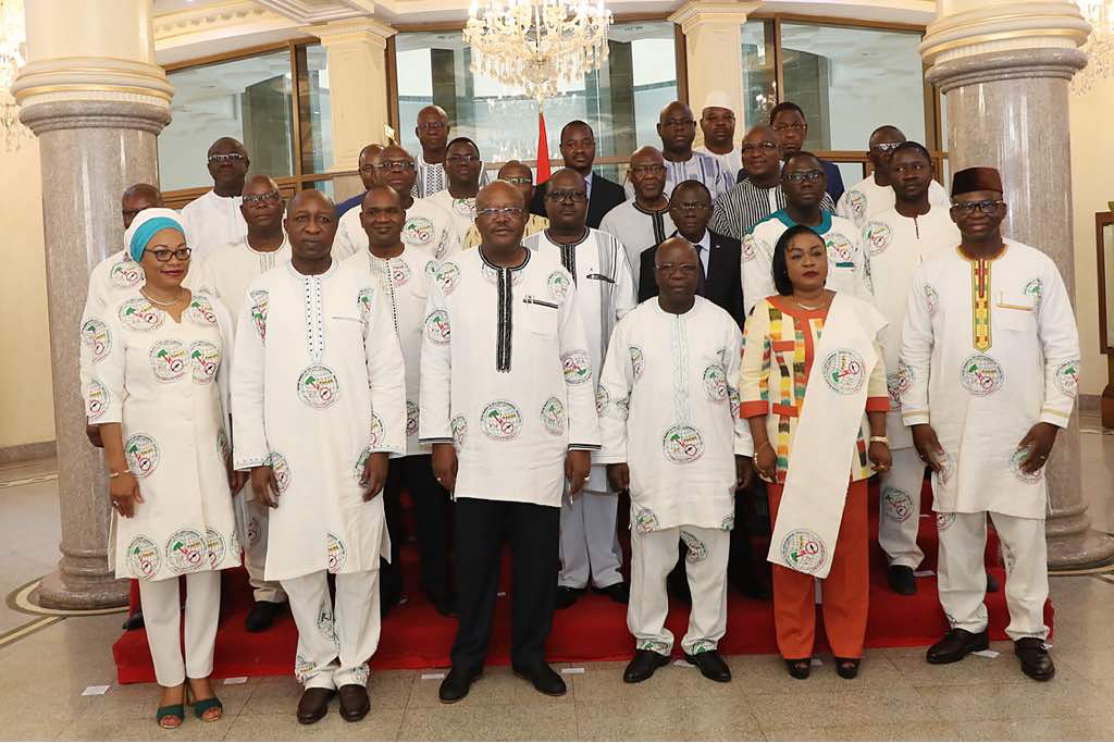 NicolasMedaProf's tweet photo. Nowhere else in the world, you can find as mobilized against malaria as what was given today 25 April 2018 to see in Burkina Faso. The entire government in malaria day uniform, led by the Head of State @rochkaborepf, said he is ready to defeat malaria by 2030. #lwili https://t.co/JN5fDaqjTg