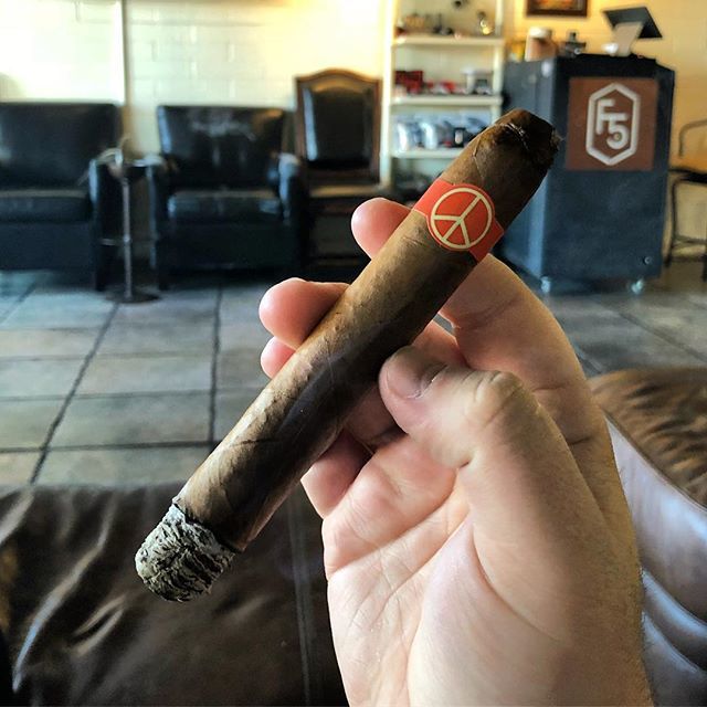 FTB_Anthony's tweet photo. @illusione_cigars One Off is coming soon and we will have it @fordonfifth I can say this after smoking one it definitely doesn’t disappoint! Great job Dion, this stick rocks! #cigarians #fofcrew #cigars #botl #sotl #flavorcountry #cigargeeks https://t.co/b9LOP4JRvn https://t.co/VvsknbsGy7