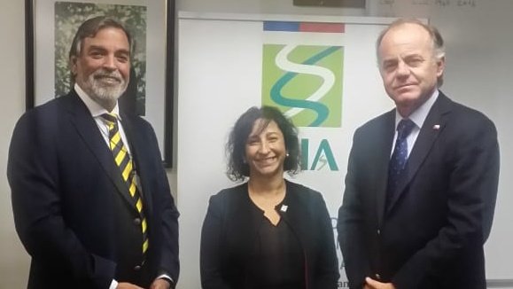 Hoy el Consejo del INIA, que preside el Ministro <a href="/antoniowalkerp/">Antonio Walker</a> ratificó el nombramiento Marta Alfaro como nueva Subdirectora Nacional de I+D del INIA para acompañar al Diretor Nacional Pedro Bustos. Éxito! <a href="/Marta_Alfaro_V/">Marta Alfaro</a>