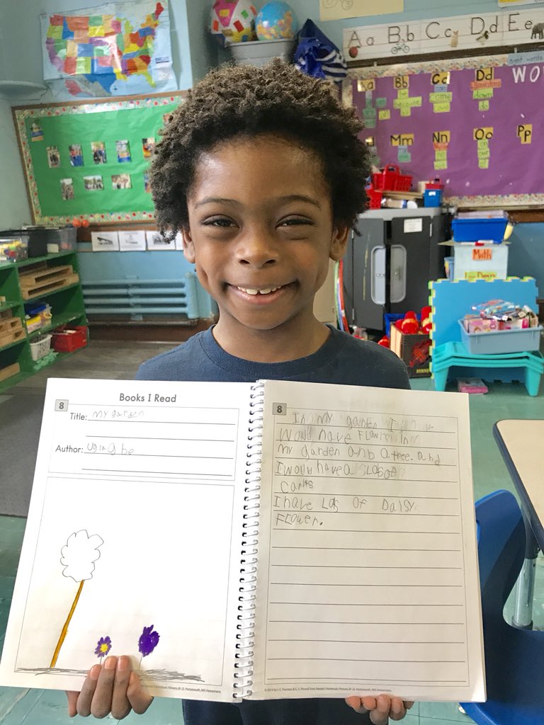 1teachwithheart's tweet image. Today Nyila and Sariah observed and analyzed a Viola flower, then wrote their detailed observations and labeled the parts of the plant. 
🌷🌿🌳🌸🌻
Kaiden, Ugi, and Kyla wrote about and drew their own garden! 

#WeLoveGardening  #IntegratedCurriculum 
@MissionGrammar 
@AliDutson