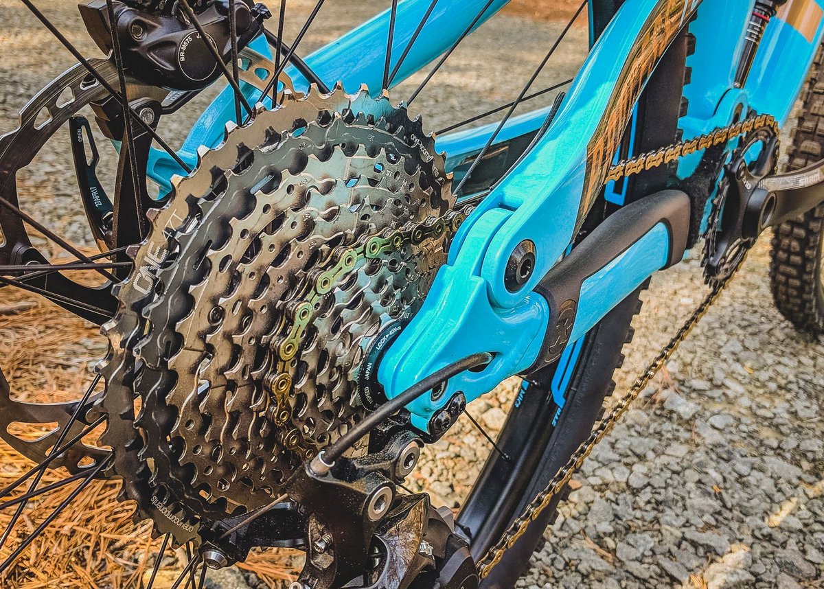 SpinfulBike's tweet image. Another SICK custom build with a @konaworld #Process153 frameset. How would you built one up? buff.ly/2ETrFLi #centraldistrictGR #cycling #bikelife #bikes