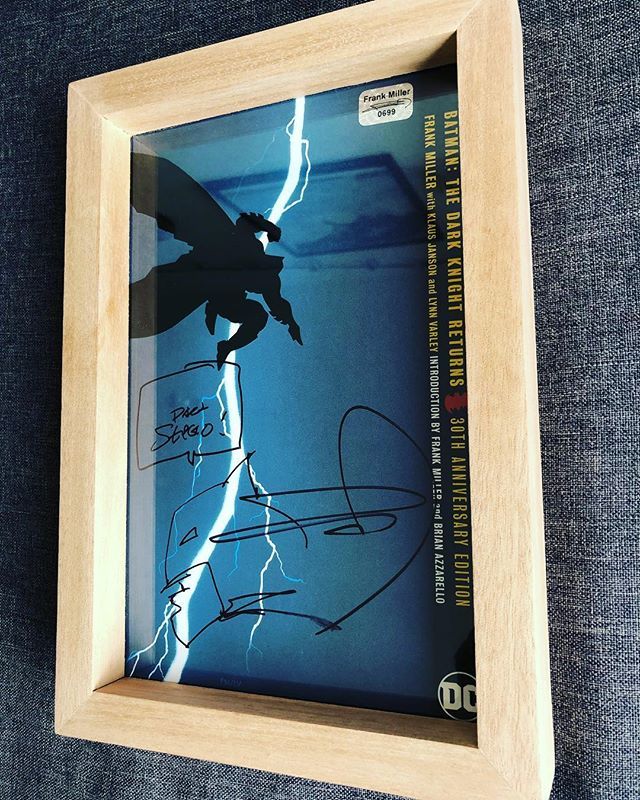 TDKR signed by Frank Miller 😍🖤 ift.tt/2Kf1rqx