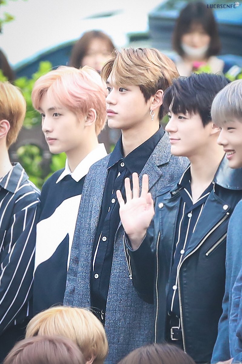 990125cn's tweet photo. 180420 Music Bank
#LUCAS #루가스 #黄旭熙 https://t.co/aCA5K2vefA