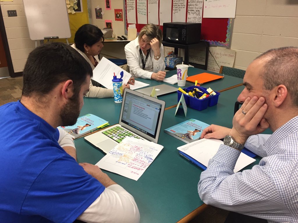 MichelleTranchi's tweet photo. Planning and teaching around CGI with amazing teachers! #SDWmath @HadfieldHuskies @PrairiePumas https://t.co/LrNfLAHB7R