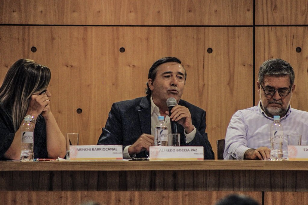 comunicacionUAA's tweet photo. #DebateEleccionesPy 🇵🇾

"Las intenciones de las encuestas es desmoralizar al que viene segundo.
Nos engañaron de una manera vil, fue una estafa y no estoy intentando justificar la derrota de la Alianza, pero es algo que tiene que ser dicho"- Alfredo Boccia

#SomosCaraduras 💪🏻 https://t.co/VZjht9ygen