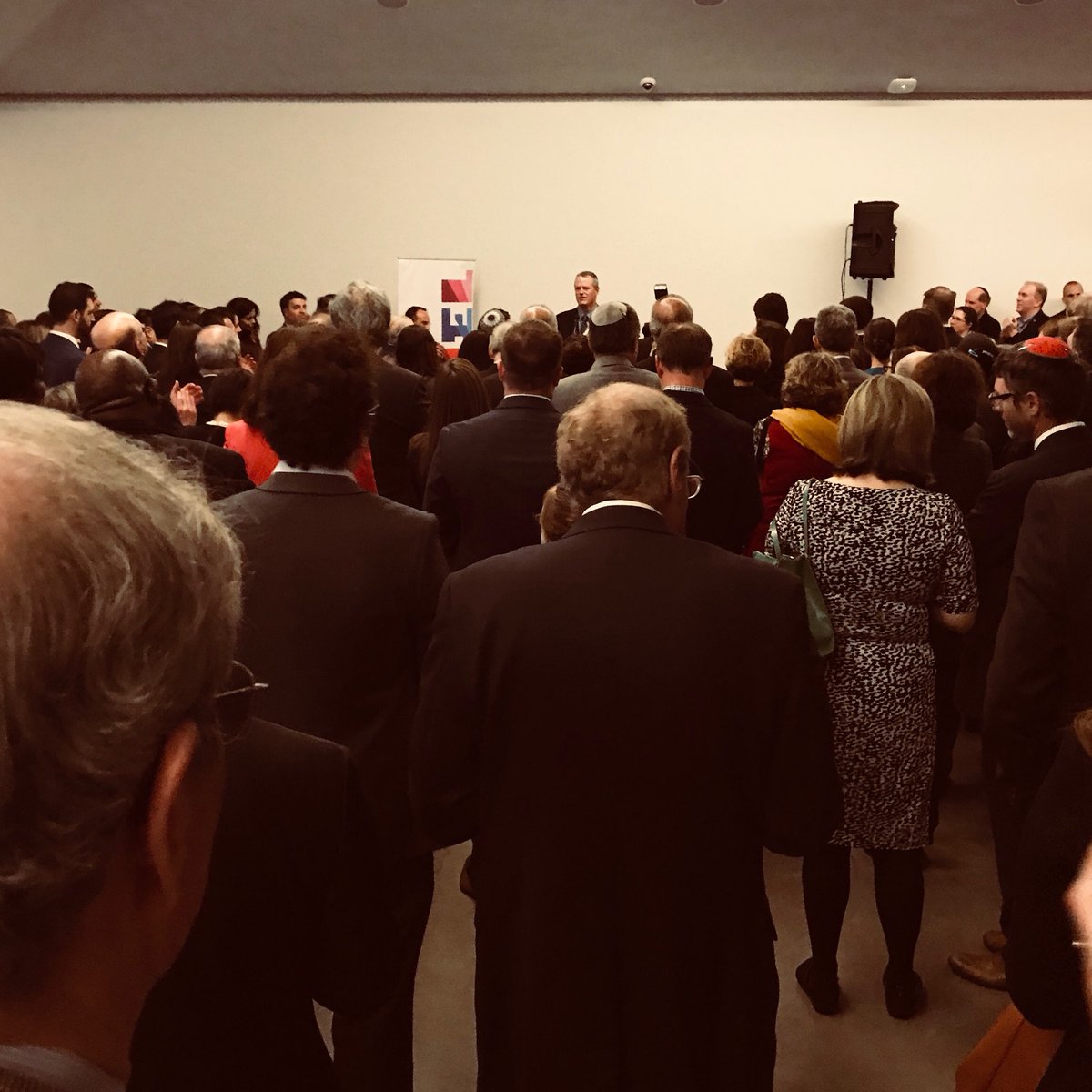 tinro_me's tweet photo. MA Governor Charlie Baker giving a moving speech at IL 70th Bday tonight - “Israel needs friends!”
#IL70 #nofilter
Honor to meet you! https://t.co/GiZzFAt9Bv