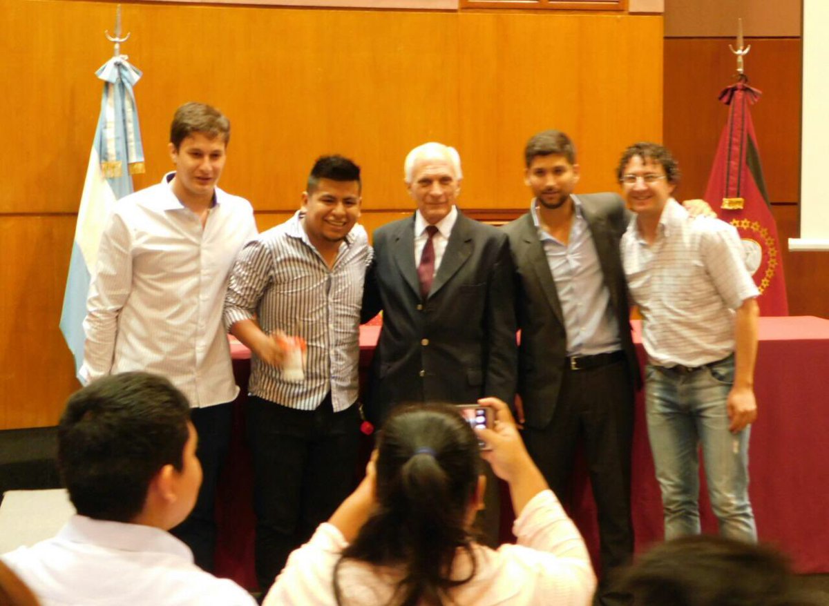SubdelaJuventud's tweet photo. Con jóvenes de los municipios de la provincia #Salta, compartimos la apertura del "Encuentro de Referentes de la Juventud", junto al @MdeGobierno Marcelo López Arias. #Dialoguemos https://t.co/yIEstoxOuB